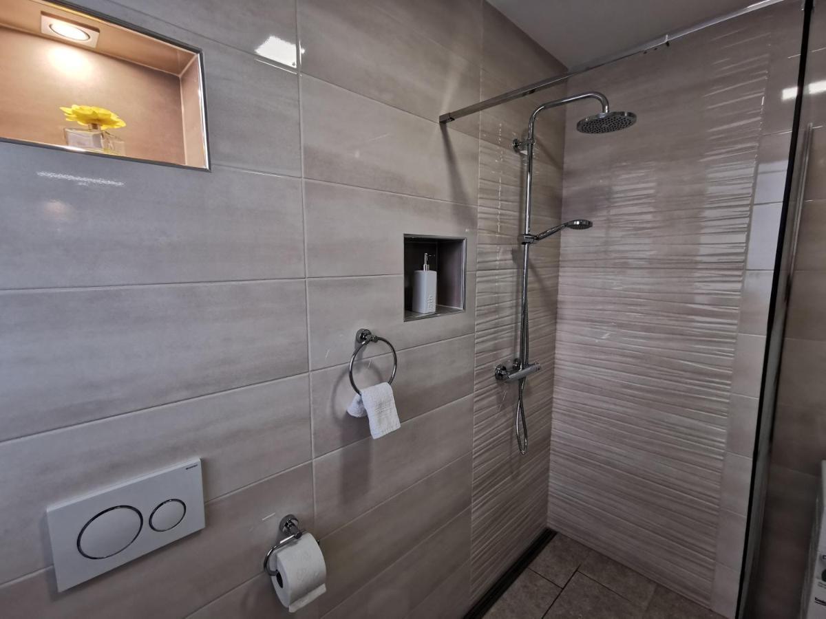 Apartment Alexandra