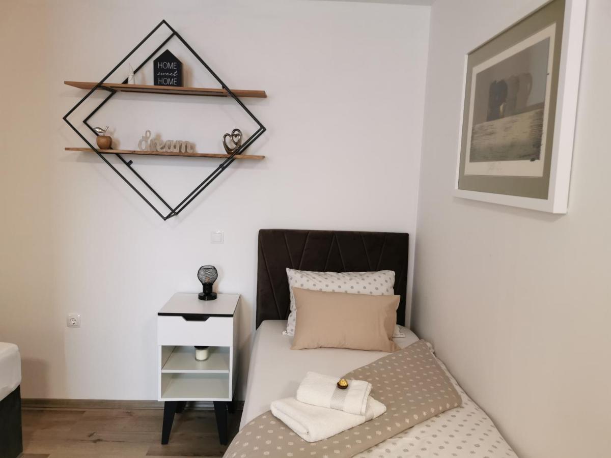 Apartment Alexandra